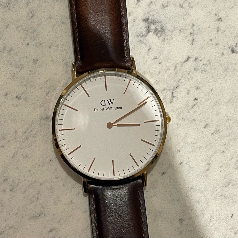 Daniel Wellington Men’s 40mm Classic St Mawes Watch